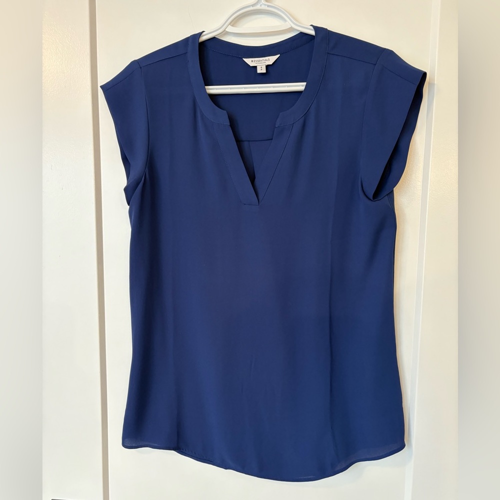 Reitman’s Essentials Navy Blouse